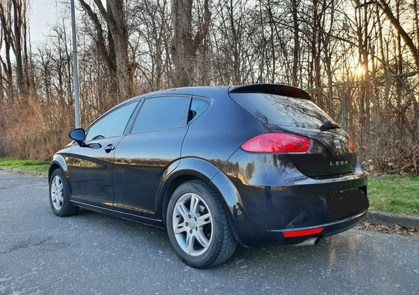 Seat Leon cena 19900 przebieg: 254000, rok produkcji 2010 z Warszawa małe 92